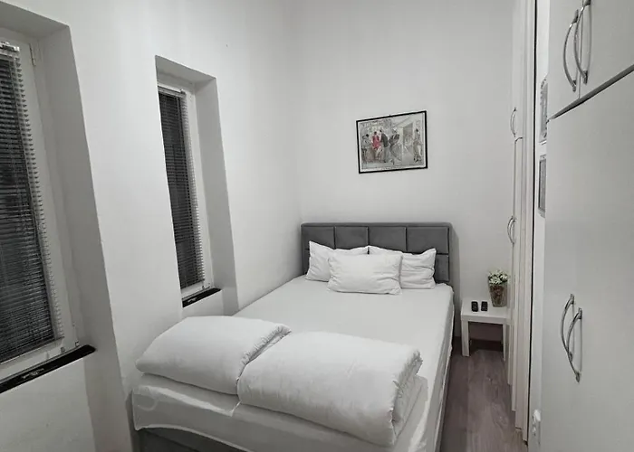 Square 29 * Belgrád